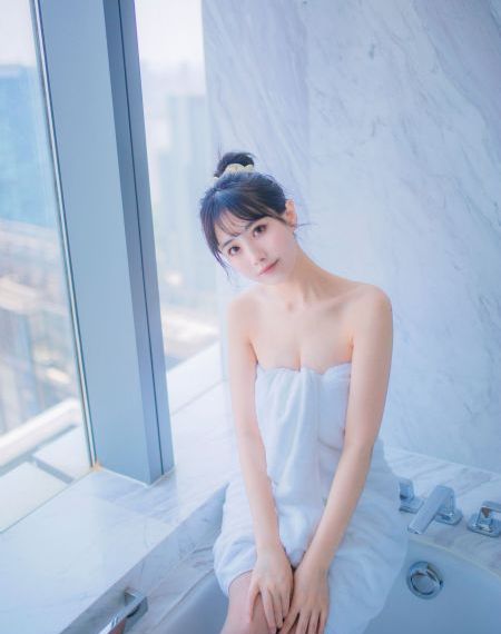 亚洲a∨无码一区二区三区_HD迅雷电影在线