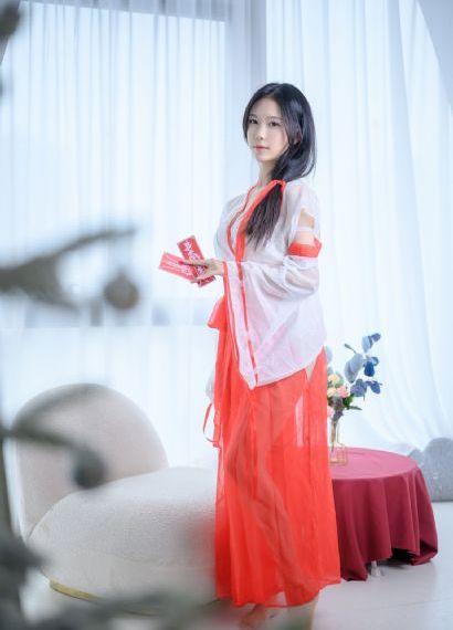 欧美冬天连衣裙_HD免费观看电视剧