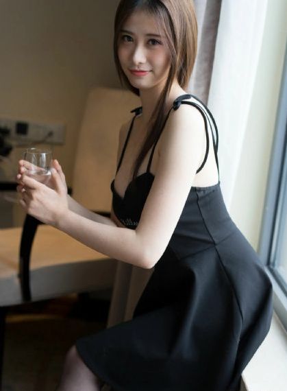 欧美走秀大屁股视频_4K高清免费观看