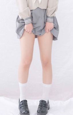 欧美版化妆品和国内专柜_超清HD在线观看