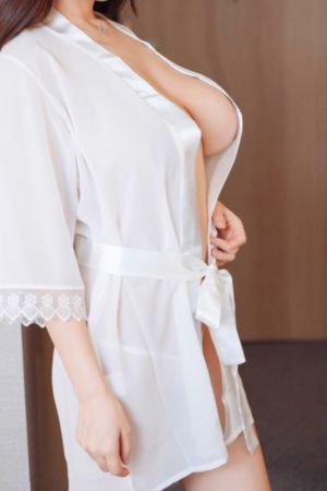 欧美黄色suv好看的吗_720手机在线看