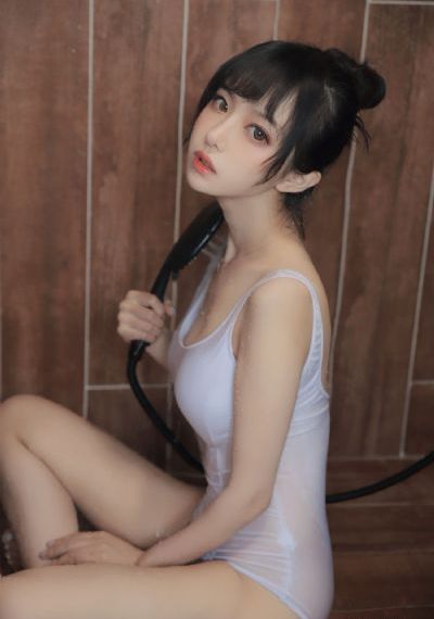 欧美younggils_HD电影在线观看