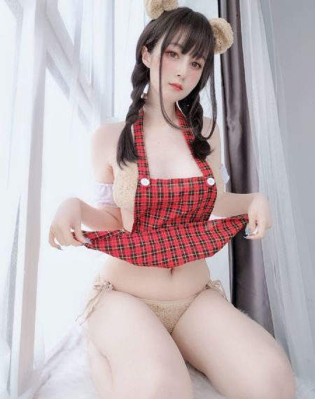欧美高清极品在线播放_超清完整视频观看