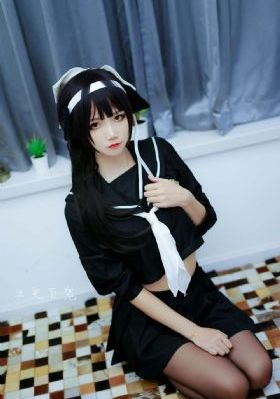 欧美明星帽子街拍_国产剧免费播放